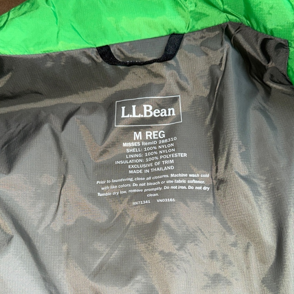 L.L. Bean Vibrant Green Quilted Vest - Picture 6 of 7